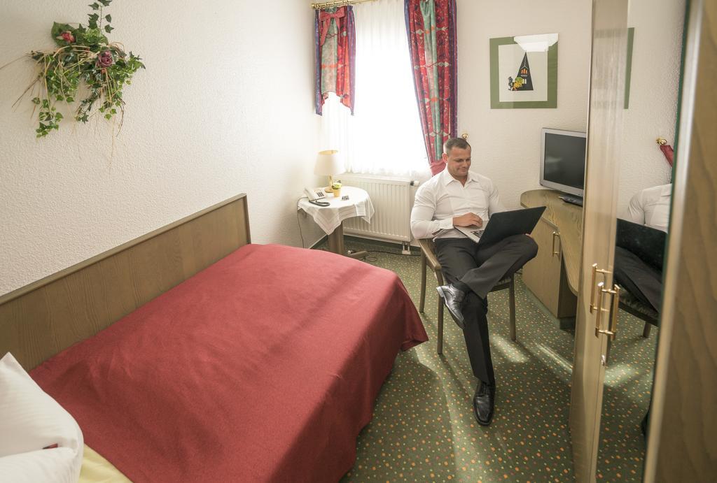 Das Fritz Hotel Schwerin Schoene Lage Im Gruenen Mit Regionaler Kueche Kostenfreien Parkplaetzen Und E Ladestation 外观 照片